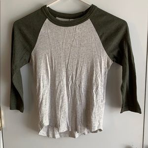 Baseball tee